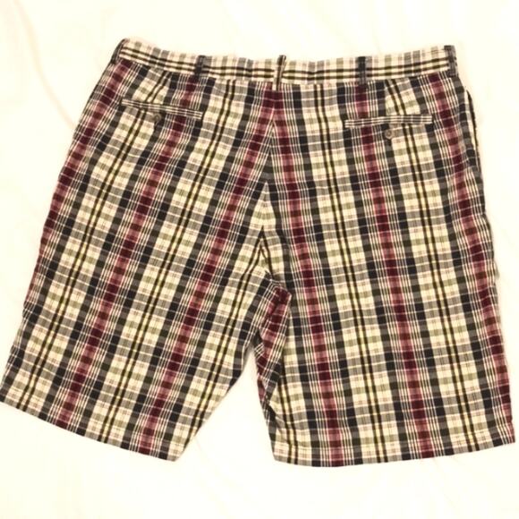 Land's End Bermuda GOLF Shorts Mens Size W44 Blue Yellow Red Plaid Preppy Travel - Picture 8 of 10